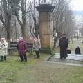 03_ucastnici_obnovy_vystupuji_na_kalvarii_600x800.jpg